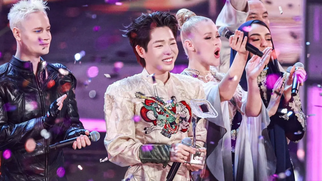 Đức Phúc làm phim về hành trình chinh phục Intervision 2025